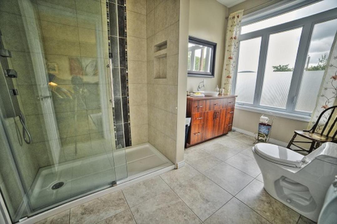 Photo of Bathroom in L'Anse-Saint-Jean