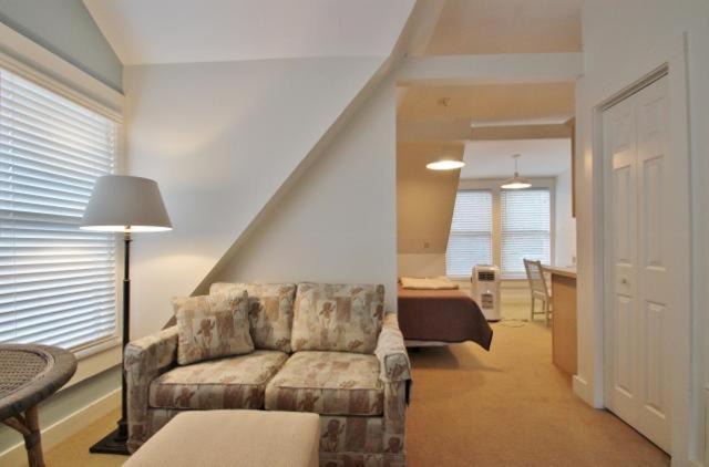 Photo of Livingroom in Chautauqua