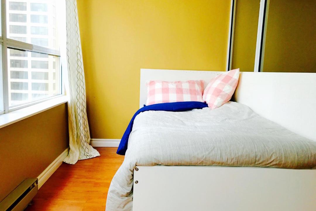 Photo of Bedroom in Bay Street Corridor