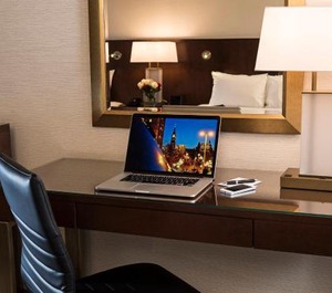 Lord Elgin Hotel 