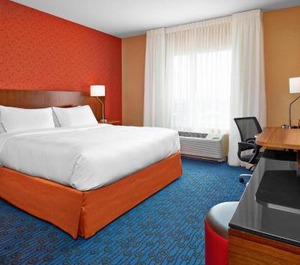 Fairfield Inn 