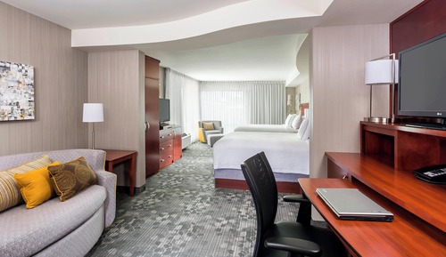 Suite, Multiple Beds