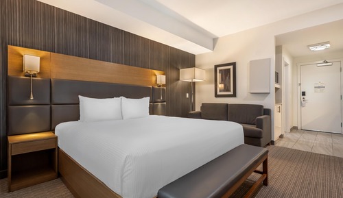 Standard Room, 1 King Bed, Non Smoking, Kitchenette (non-Pet friendly)