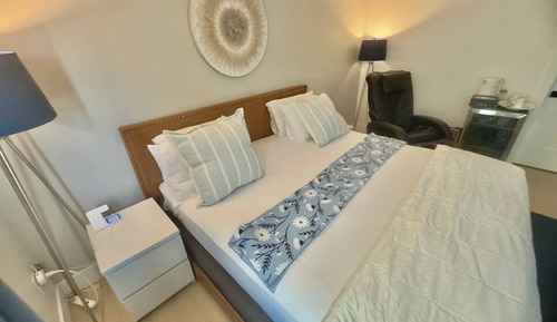 House, 4 Bedrooms, Patio