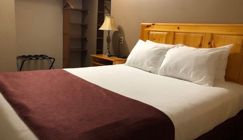 Deluxe Suite, 1 Queen Bed with Sofa bed, Kitchen