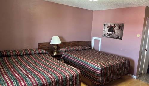 Comfort Room, 2 Queen Beds, City View