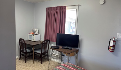 Elite Single Room, 2 Double Beds