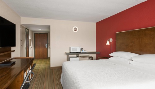Deluxe Room, 1 King Bed, Accessible, Non Smoking (Mobility)