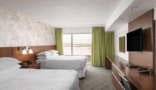 Deluxe Room, 2 Queen Beds, Non Smoking