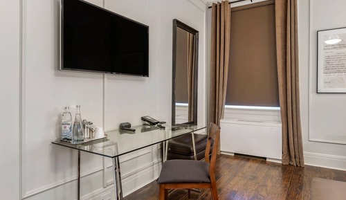 Standard Room, 1 King Bed, Non Smoking