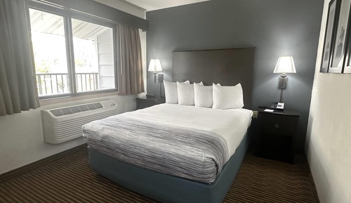 Suite, 1 Queen Bed, Non Smoking