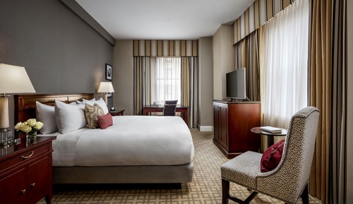 Fairmont King NS Suite Bedroom