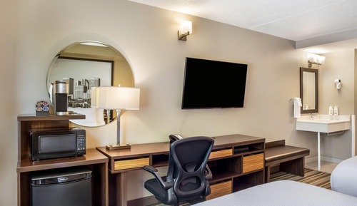 Room, 2 Queen Beds, Non Smoking