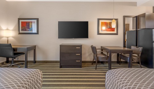 Standard Room, 2 Queen Beds, Non Smoking, Kitchen (Walk-in Shower)