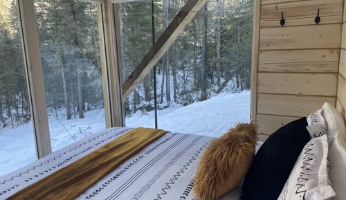 L Edmond - Cabin in the woods, room offering panoramic views private spa accessible via trail (5min)