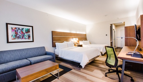 Suite, Multiple Beds, Accessible (Communications, Roll-In Shower)