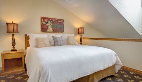 Loft (Heather Highlands Inn Inverness)