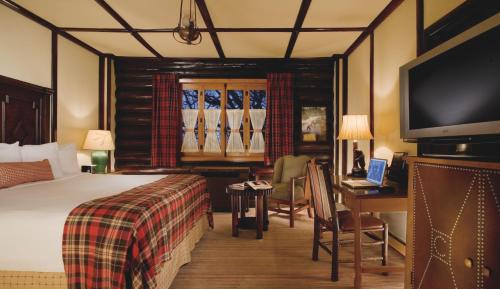 Fairmont King Room with River View