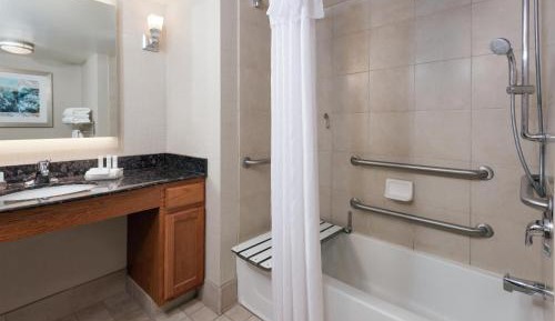 Queen Suite with Two Queen Beds - Mobility Access/Non-Smoking