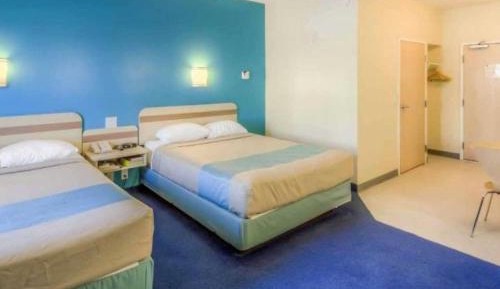Suite with Two Queen Beds - Non-Smoking