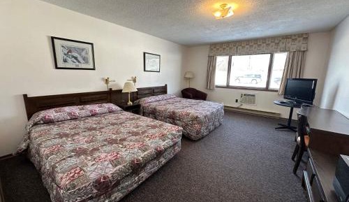 Standard Queen Room with Two Queen Beds