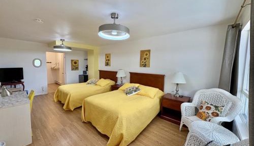 Quadruple Room with Bathroom