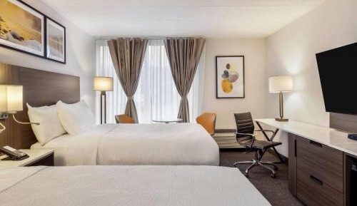 Queen Room with Two Queen Beds - Non-Smoking