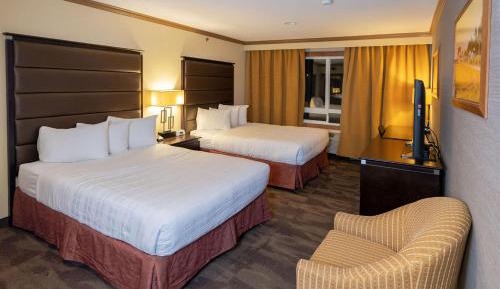 Queen Room with Two Queen Beds - Non-Smoking