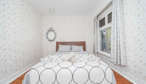 Double Room with Shared Bathroom
