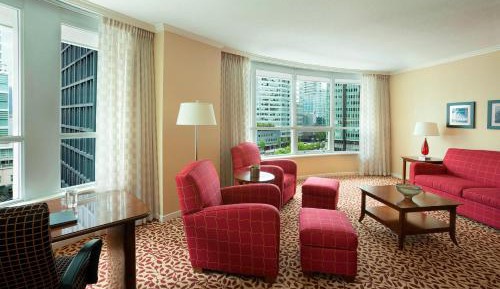 One-Bedroom King Suite