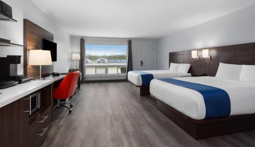 Queen Room with Two Queen Beds and Kitchenette - Non-Smoking