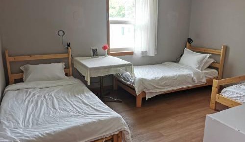 Economy Triple Room