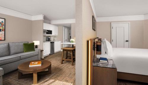 Deluxe Junior Suite