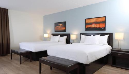 Deluxe Queen Room