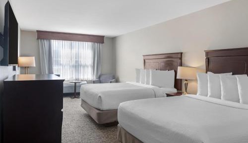 Executive Queen Room with Two Queen Beds - Non-Smoking