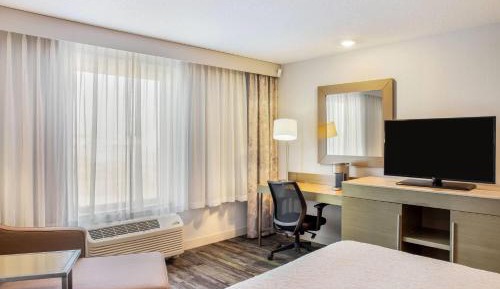 King Room - Non-Smoking