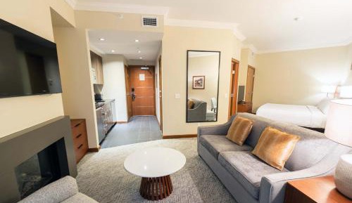 Studio Premium Suite, 1 King Bed, Sofa Bed