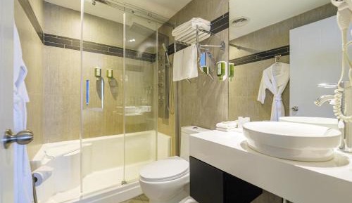 Two-Floor King Suite with Sofa Bed and Terrace - Lake View/Non-Smoking