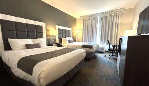 Queen Room with Two Queen Beds and Communication Assistance - Non-Smoking