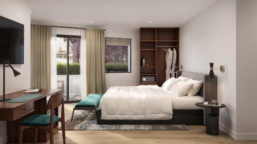 Two-Bedroom Deluxe Apartment with Balcony