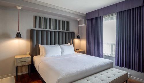 Jacuzzi Suite, 1 King Bed, Sofa Bed, Kitchenette