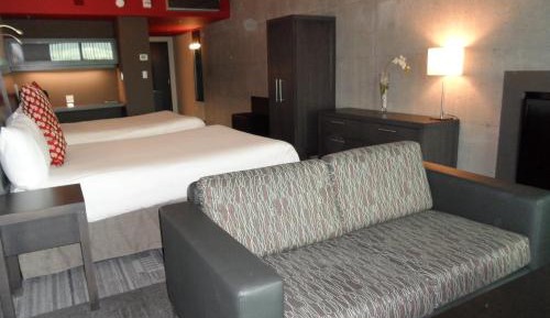 Suite with Lake View