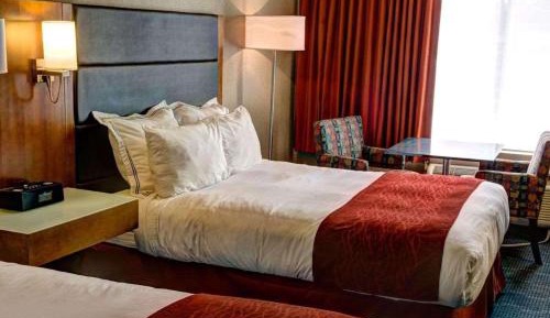 Quadruple Room with Two Queen Beds - Non Smoking/Ground floor