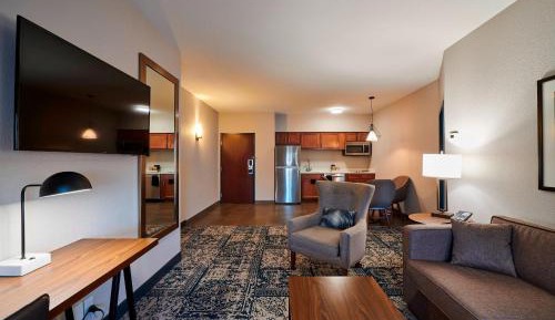 2 Bedroom Suite, City view