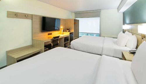 Queen Room with Two Queen Beds - Non-Smoking