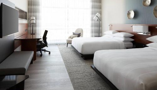 Concierge lounge access, Guest room, 2 Queen