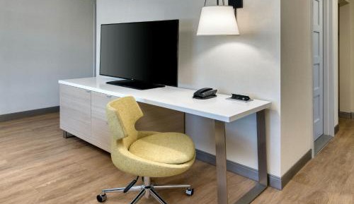 Two-Bedroom Presidential Suite