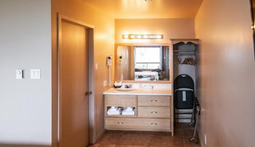 Double or Twin Room with Partial Sea View