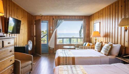 Superior Queen Room with Two Queen Beds