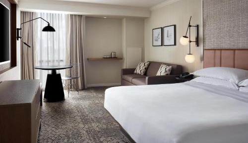 Superior Guest room with 1 King Bed